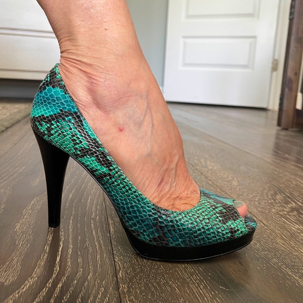 Beautiful snakeskin peep toe heels
